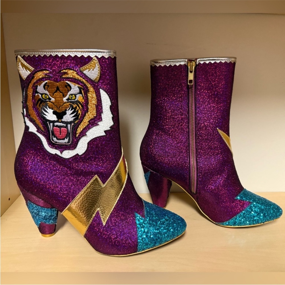 ISO - Irregular Choice Tiger Boots W7/EUR38